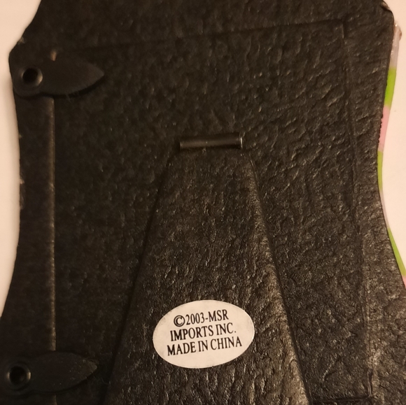 The Unique Collection - Picture 3 of 4